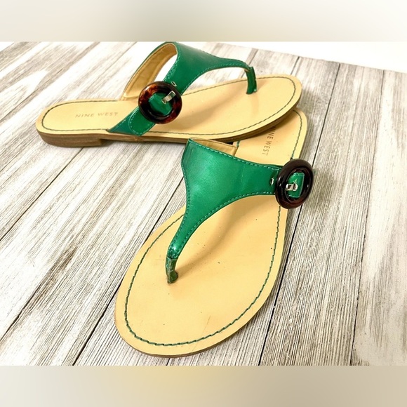Nine West Pearlized Green Women's Thong Sandals - Picture 1 of 14